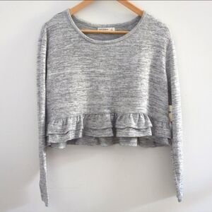 ARIZONA JEAN CO. | Women's Grey Ruffled Textured Cropped Sweater